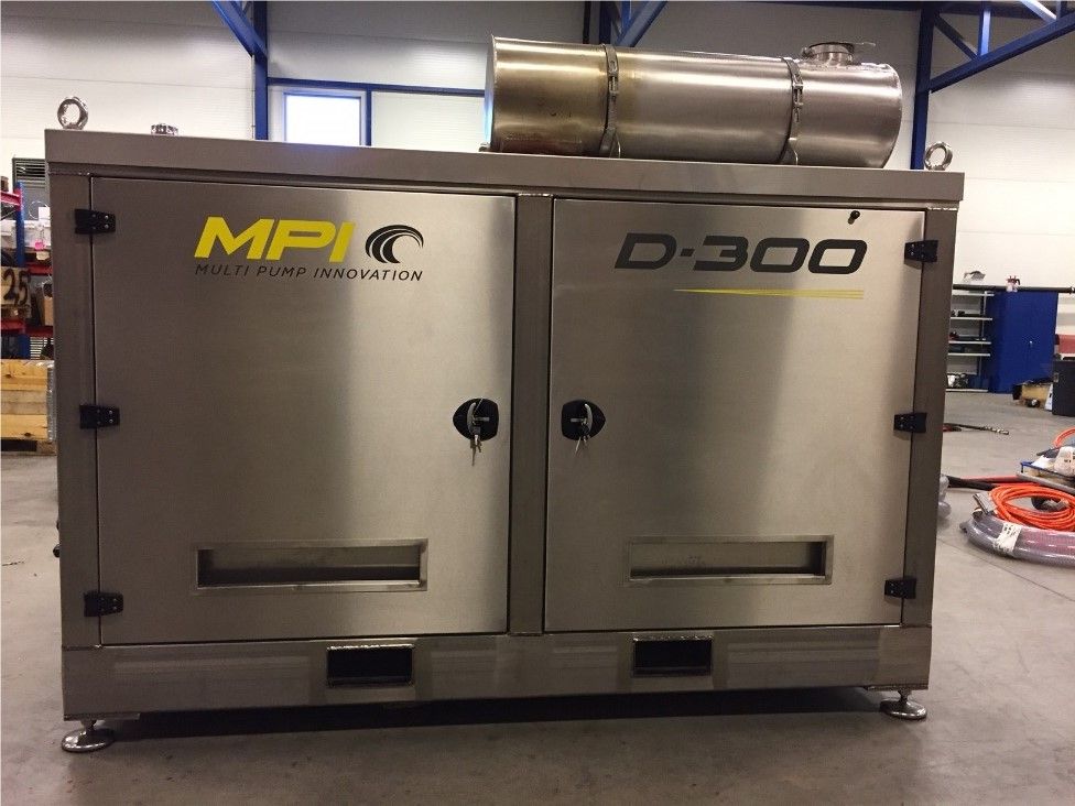 Mainstay D300.jpg